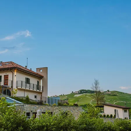 Alloggio per agriturismo Garesio Wine