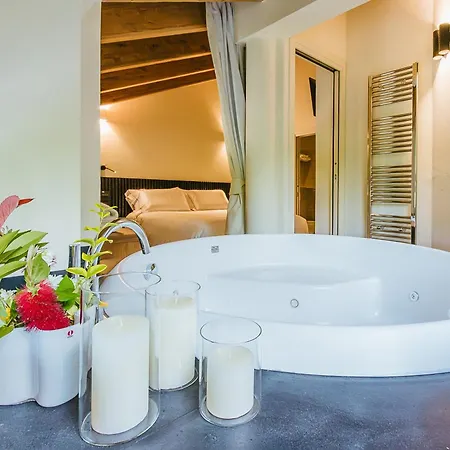 Garesio Wine Farm stay *