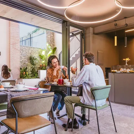 Alloggio per agriturismo Garesio Wine