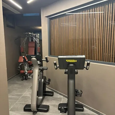 Garesio Wine Serralunga d'Alba