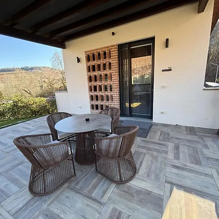 Garesio Wine Farm stay *