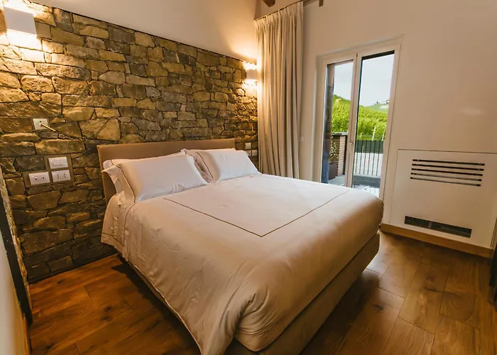 Garesio Wine Séjour à la ferme Serralunga d'Alba